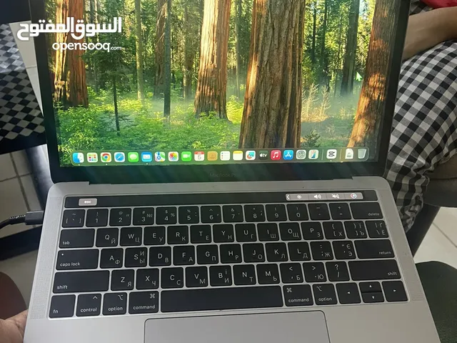 MacBook Pro 2019 with TouchBar 8/256 in vg condition for serious buyers