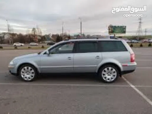 باسات 2003 للبيع عليها سنه ترخيص بحاله جيده