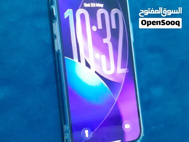 iPhone 12  وكالة مش مغير أي قطعة يدعم الشحن الاسلكي ماكسيف  ويدعم شبكة 5G معاه اغراضه وملحقات