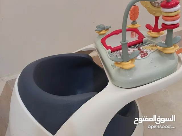 مقعد طعام للاطفال