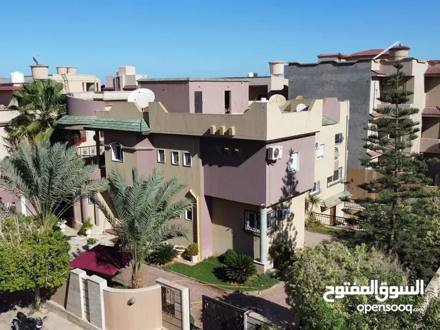 860 m2 More than 6 bedrooms Villa for Sale in Tripoli Al-Serraj