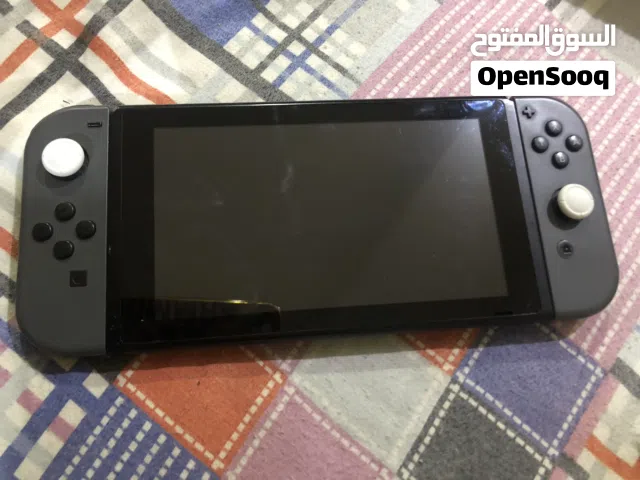 مع حساب فيه 10 العب Nintendo Switch