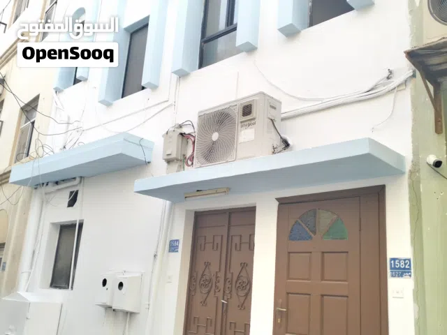 للبيع منزل (مجدد) في منطقة الحالة