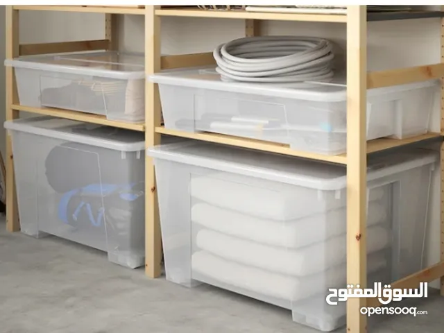 للبيع صندوق تخزين من ايكيا و 2 صندوق كبير ووسط للقطط او الكلاب و حباسه حجم وسط و بيوت صغيره