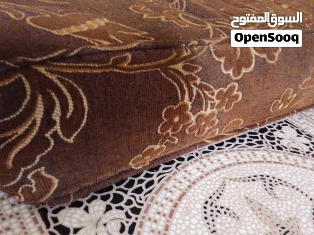 طقم فرشات ستة ومساندهم وركياتهم ظغط 14 ومش هابط ست فرشات ومساندهم وركاياتهم وزاويتين