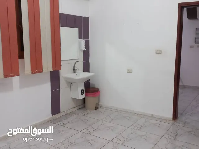 عقار تجاري علي طريق زناتة القديمة الرئيسي للايجار