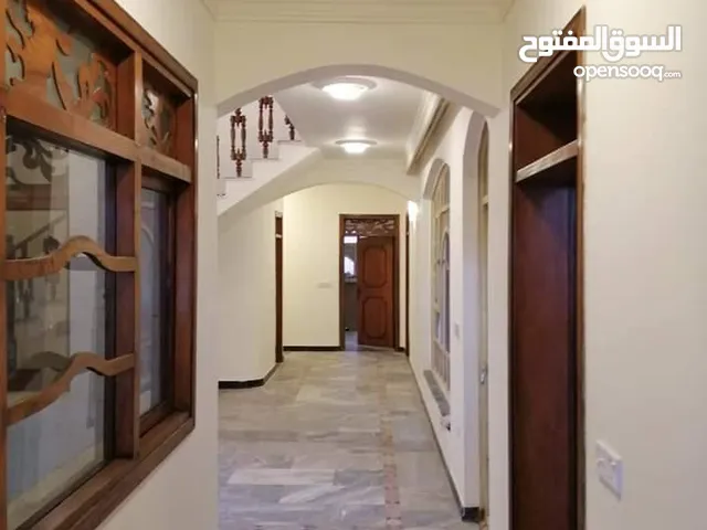 390 m2 More than 6 bedrooms Villa for Sale in Baghdad Karadah