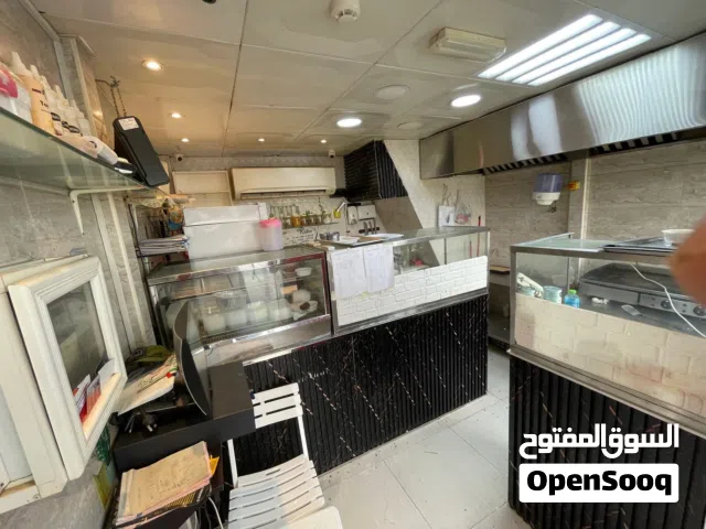 معدات كافيتريا للبيع بالكامل ب 7000 دردهم