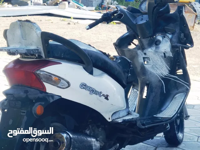 للبيع دراجه 125 cc فيها رديتر ب45