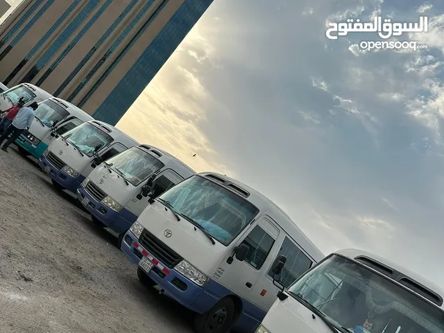 Bus - Van Toyota in Farwaniya