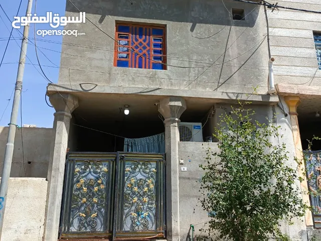 100 m2 4 Bedrooms Townhouse for Sale in Basra Qibla