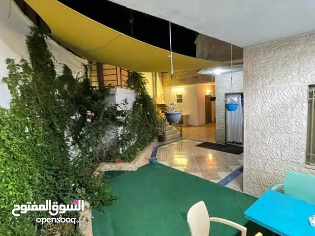 173 m2 4 Bedrooms Apartments for Rent in Amman Umm Zuwaytinah