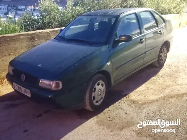 بولو كلاسيك موديل 2000 مطور جديد بنزين 1600 جير عادي سعر حرق 10000 شيكل مرخصة شهرين ,أو او بدون 7000