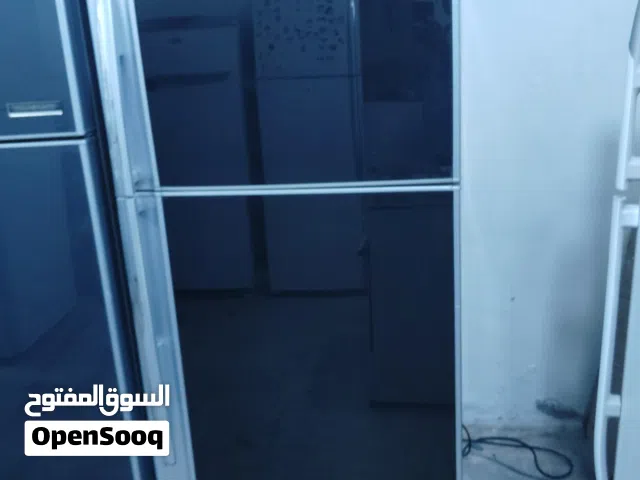 نبيع ثلاجه توشيبا حجم كبير سلفر معا التوصيل والتشغيل والكفاله 22 قدم