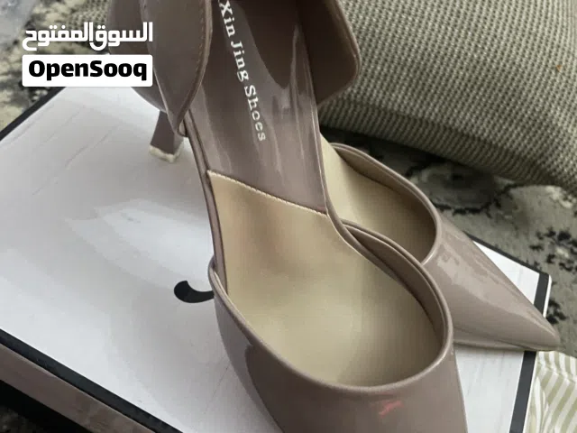 كندرة مقاس 36/37 جديدة تسليم فوري سعر 175