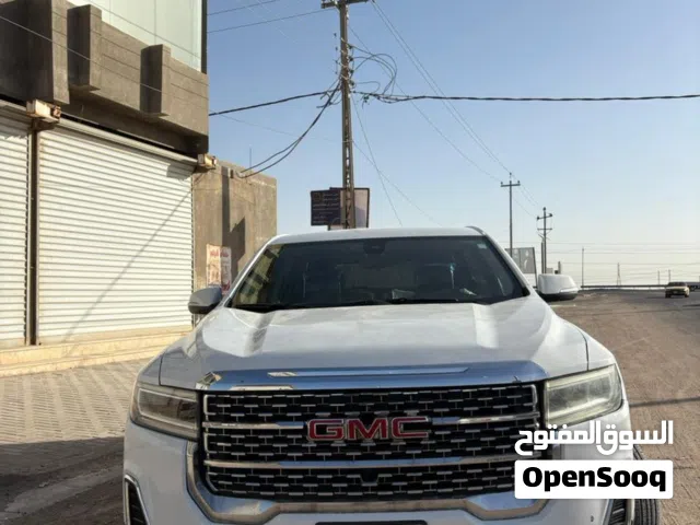 Used GMC Acadia in Basra