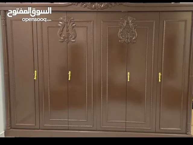 كبت خشب محلي 6 ابواب خانتين تعليق ملابس وخانتين تطبيق ملابس ودرجين للجوارب