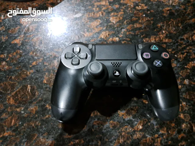 playstation 4 controller
