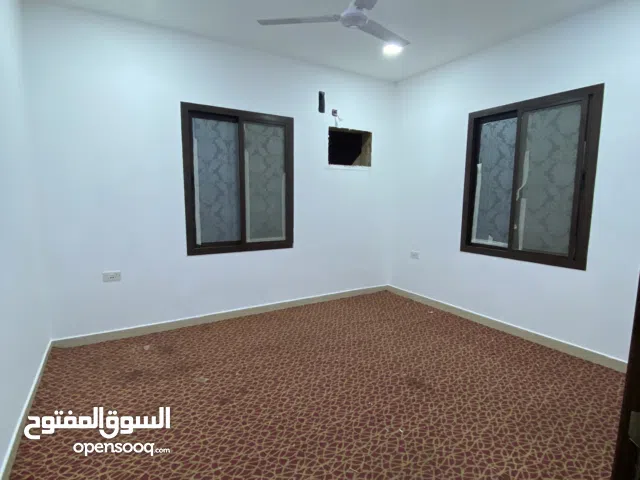 للايجار شقة بمدينة حمد دوار 15