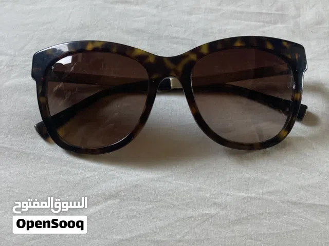 نظارة Giorgio Armani للبيع