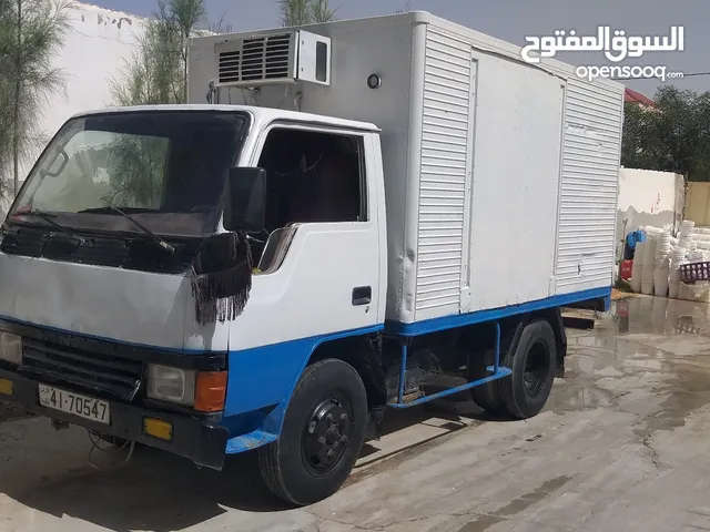 Used Mitsubishi Canter in Mafraq