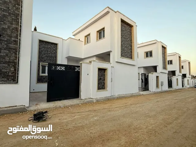 150 m2 4 Bedrooms Townhouse for Sale in Tripoli Ain Zara