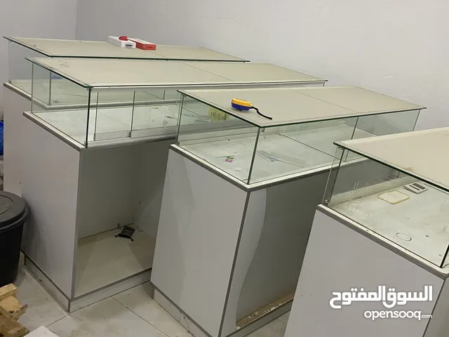 طاولات واستندات محل جوالات