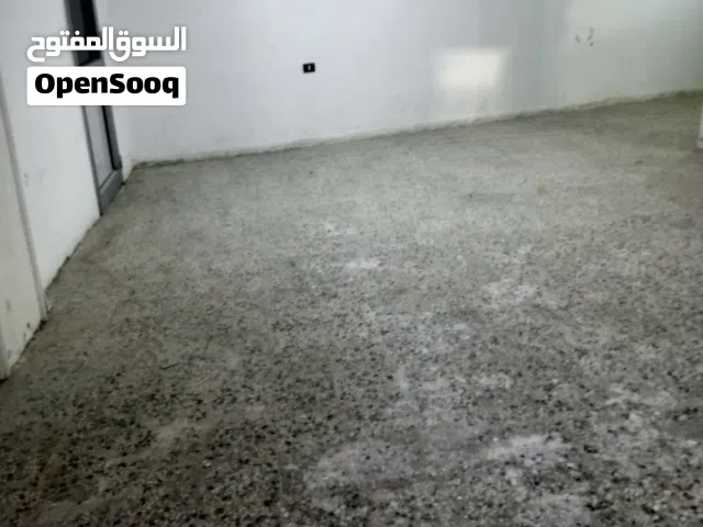 مخزن جزء من صالة منزل
