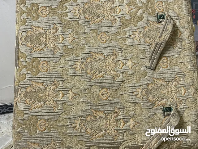 للبيع كوشات مالت قنفات، استعمالات عديدة
