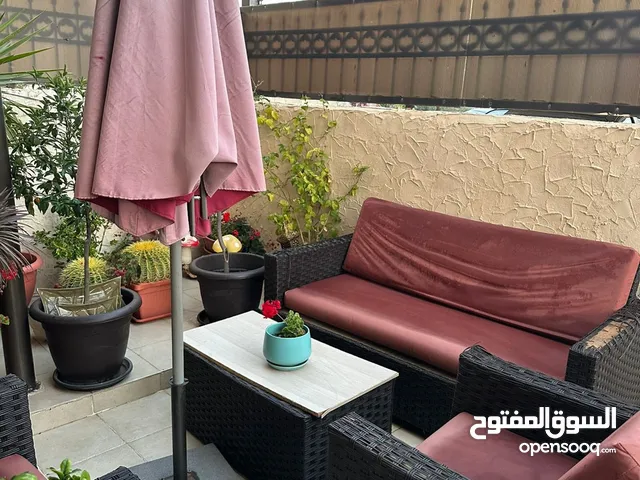 طقم راتان ومظلة ومرجيحة