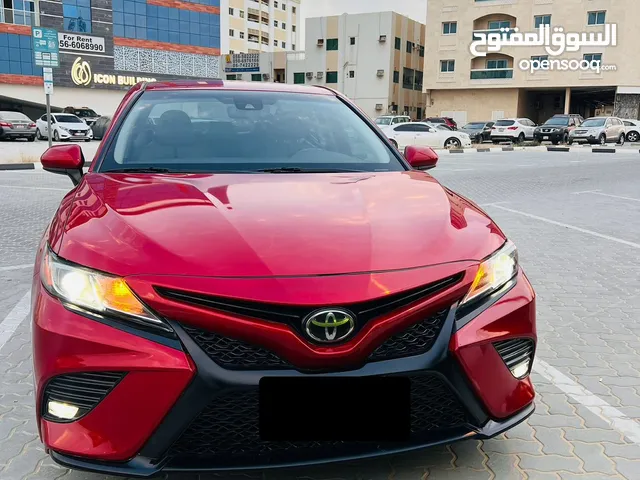 Toyota camry SE sports 2.5L with paddle shifter