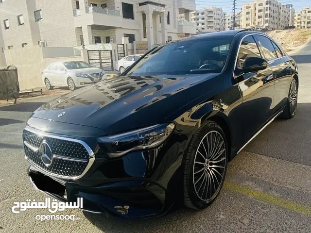 Sedan Mercedes Benz in Amman