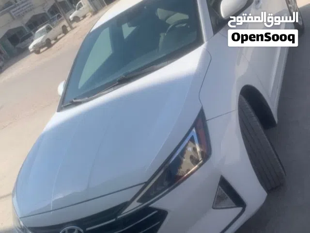 Used Hyundai Elantra in Dhofar