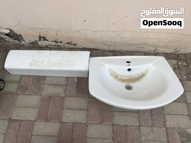 مغسلة ذات نوعية جيدة من الخزف الصيني