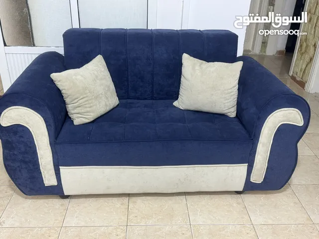 طقم كورنر 9 مقاعد لون كحلي وبيج استعمال خفيف بداعي السفر