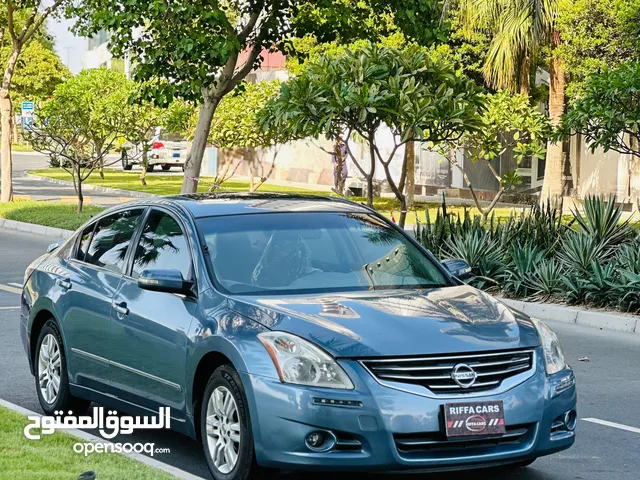 Nissan Altima S Year-2012.Single owner used car in excellent condition.with Sunroof stylish Alloys