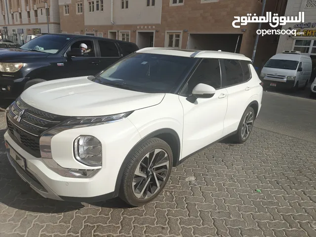 Mitsubishi Outlander 2023