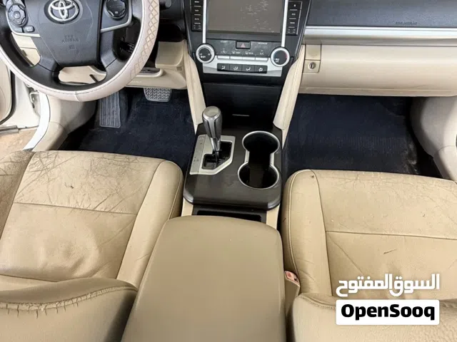 2013 تويوتا كامري LE