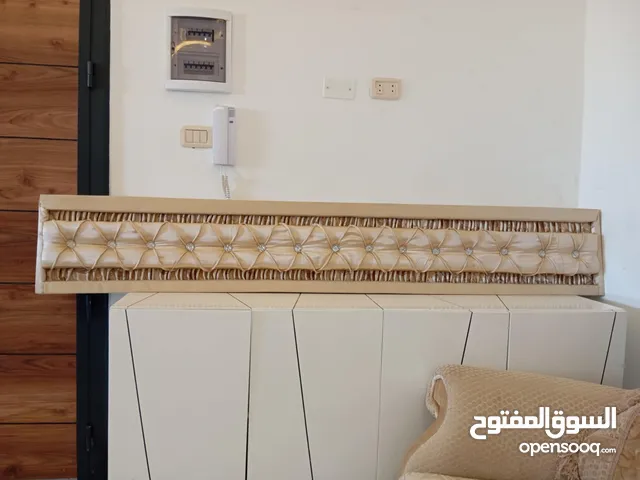 سكه اللون بيج