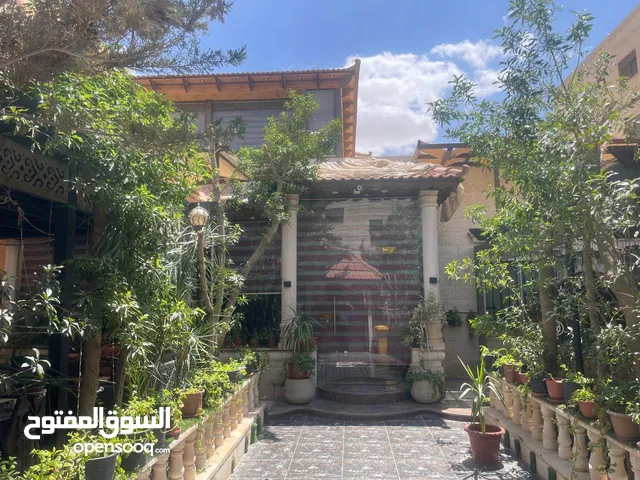 300 m2 5 Bedrooms Villa for Sale in Zarqa Al Zarqa Al Jadeedeh