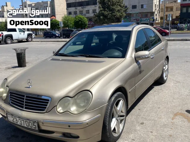 2002 مرسيدس بنز الفئة-C C 200