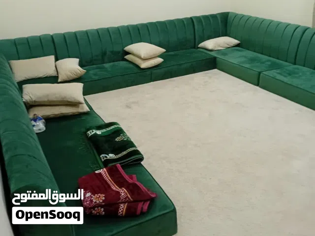 طقم جلوس بحالة ممتازة