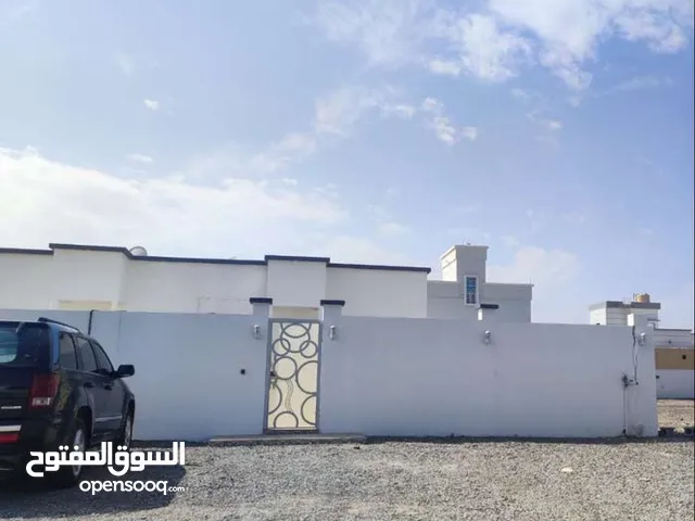 170m2 3 Bedrooms Townhouse for Rent in Al Batinah Sohar