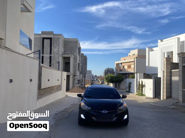 2013 هيونداي النترا Limited