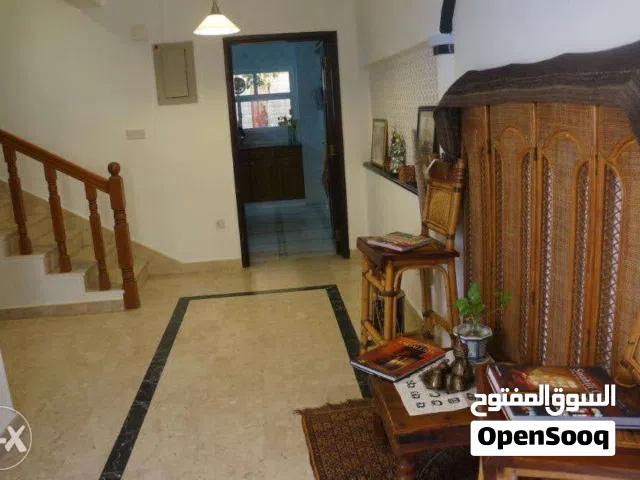 Female only sharing room ivilla