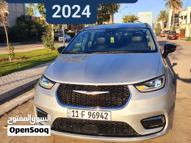 2024 كرايسلر باسيفيكا Touring L