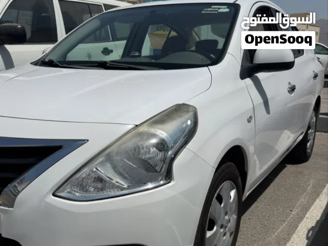 2021 نيسان صني SL