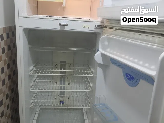 طقم كنب زان 7 مقاعد وثلاجة وغاز
