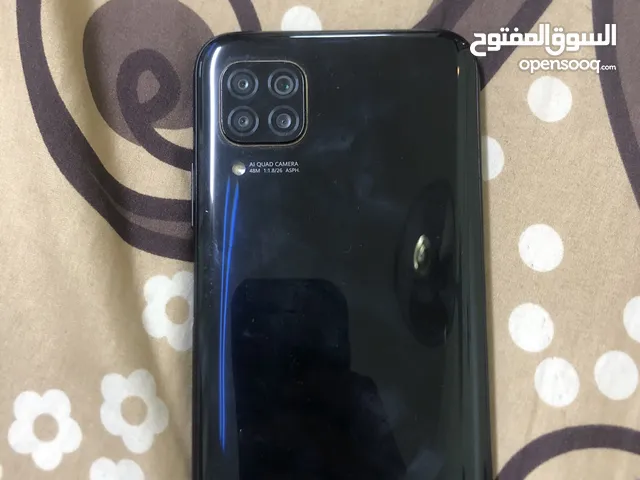 Huawei novai7 استعمال خفيف ، الجهاز كثير نضيف فش ولا خدش مش مغير فيه اشي