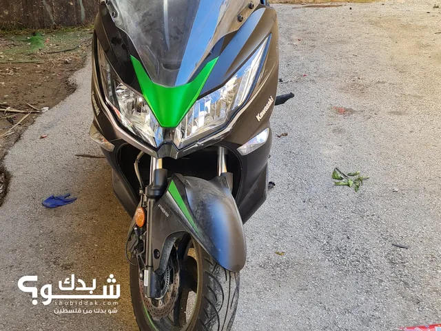 كواساكي j300